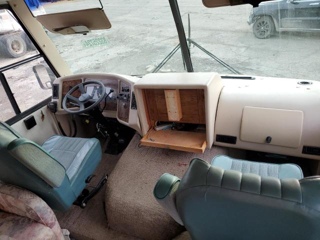 Photo 5 from auction – 1999 COACH MIRADA with VIN 1GBLP37J8X3303002