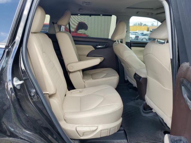 Photo 11 from auction – 2022 TOYOTA HIGHLANDER with VIN 5TDGZRAH9NS555918