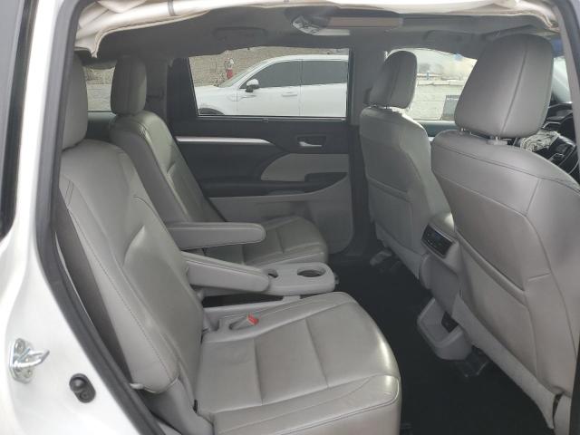 Zdjęcie 11 z aukcji – 2017 TOYOTA HIGHLANDER z VIN 5TDJZRFH1HS512922