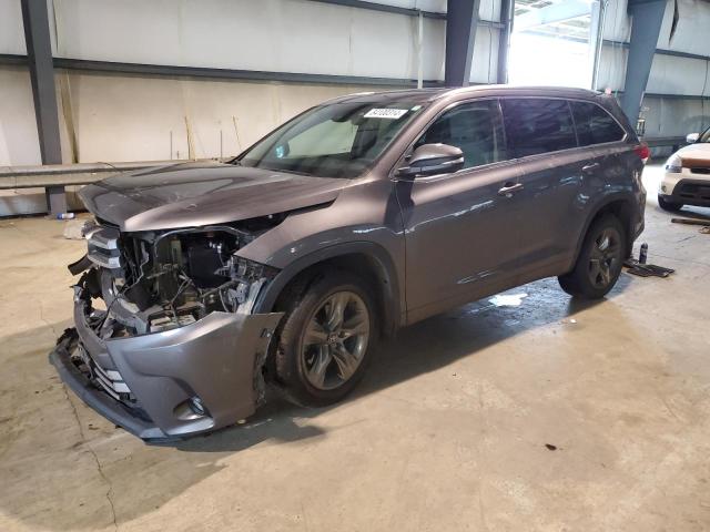 TOYOTA HIGHLANDER 2017 with VIN 5TDDZRFH8HS438105 - Photo from auction