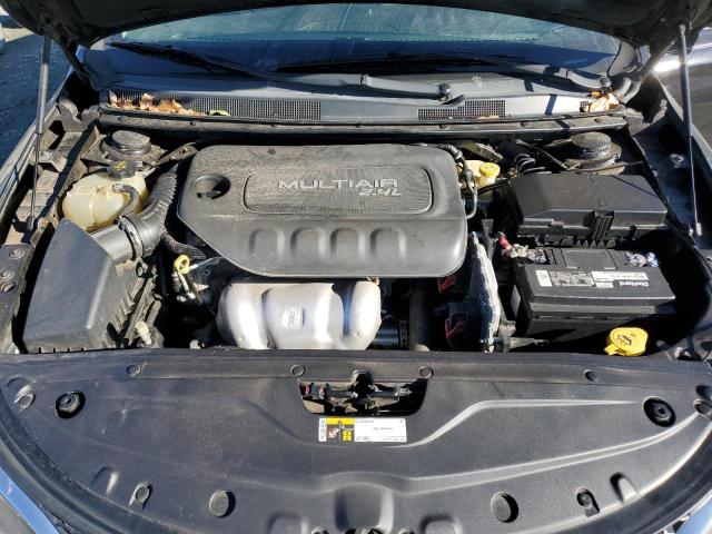 Photo 11 from auction – 2015 CHRYSLER 200 LIMITE with VIN 1C3CCCAB1FN689679