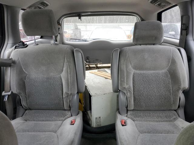 Photo 10 from auction – 2004 TOYOTA SIENNA CE with VIN 5TDZA23C14S065948