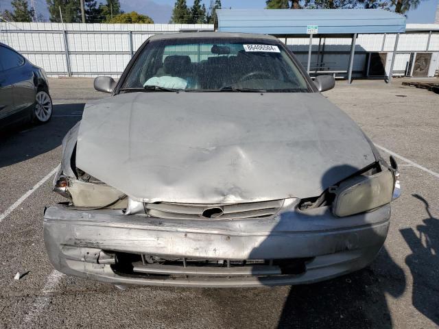 Photo 5 from auction – 1998 TOYOTA CAMRY LE with VIN JT2BF28K4W0106302