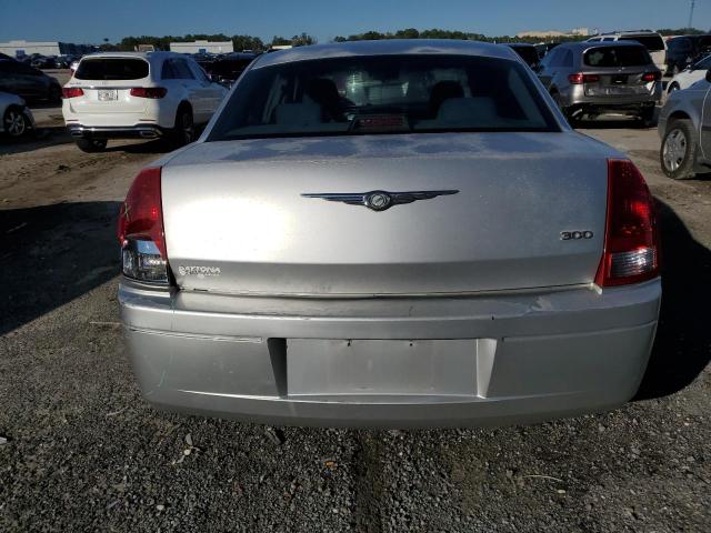 Photo 6 from auction – 2005 CHRYSLER 300 with VIN 2C3JA43R15H528950