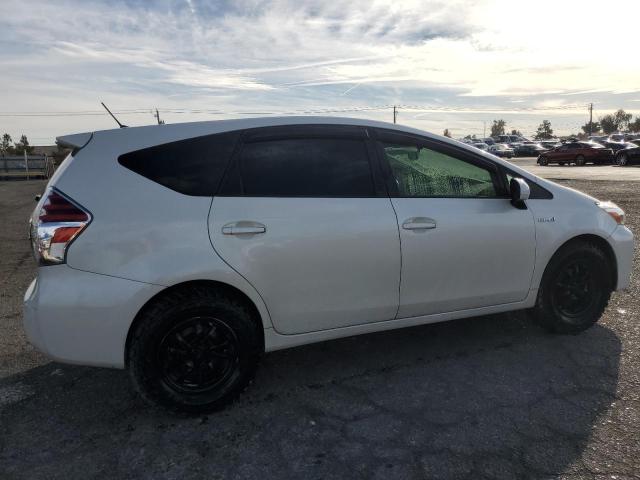 Photo 3 from auction – 2017 TOYOTA PRIUS V with VIN JTDZN3EU5HJ063722