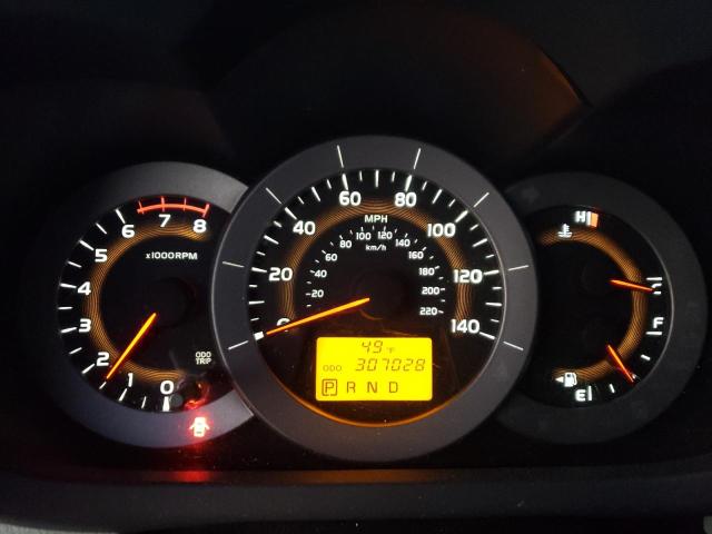 Photo 9 from auction – 2011 TOYOTA RAV4 with VIN 2T3ZF4DVXBW100320