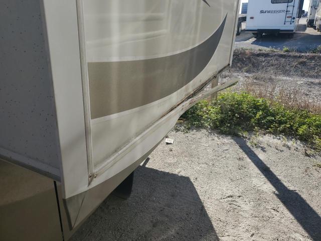 Photo 9 from auction – 2005 WORKHORSE CUSTOM CHASSIS MOTORHOME with VIN 5B4MPA7G853398852