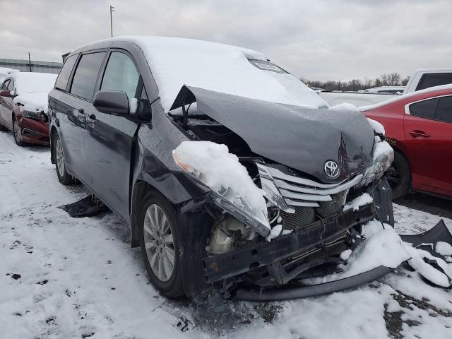Photo 4 from auction – 2011 TOYOTA SIENNA XLE with VIN 5TDYK3DC5BS022322