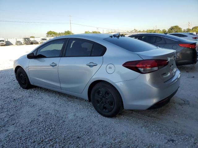 Photo 2 from auction – 2017 KIA FORTE LX with VIN 3KPFK4A71HE063814