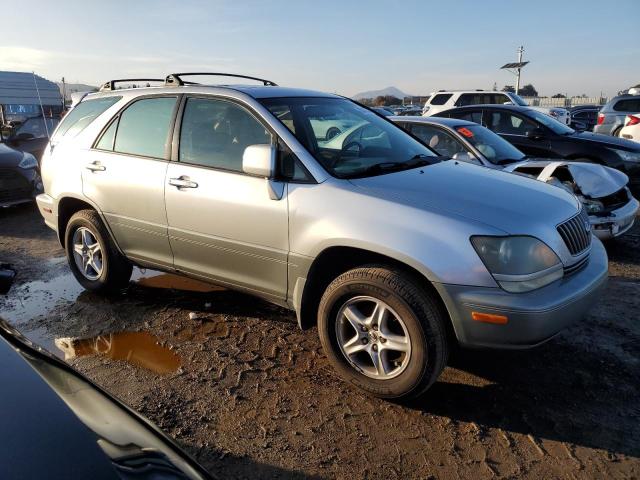 Photo 4 from auction – 1999 LEXUS RX 300 with VIN JT6HF10U1X0077987