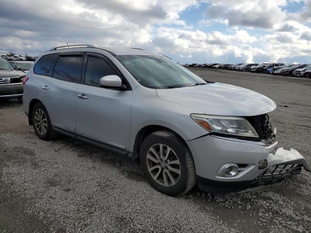 Photo 4 from auction – 2016 NISSAN PATHFINDER with VIN 5N1AR2MM2GC659205