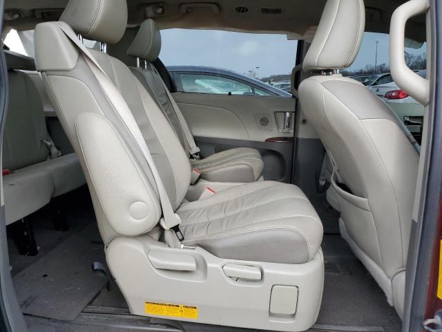 Photo 11 from auction – 2011 TOYOTA SIENNA XLE with VIN 5TDYK3DCXBS028696