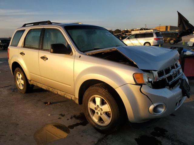Photo 4 from auction – 2011 FORD ESCAPE XLS with VIN 1FMCU0C73BKB02910