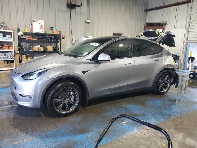 TESLA MODEL Y 2025 مع رقم تعريف المركبة 7SAYGDED6SF228464 - صورة من المزاد