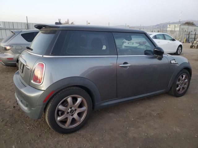 Photo 3 from auction – 2010 MINI COOPER S with VIN WMWMF7C59ATX44712