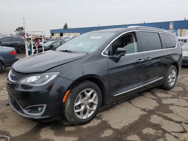 CHRYSLER PACIFICA T 2018 with VIN 2C4RC1EG3JR272799 - Photo from auction