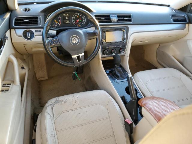 Photo 8 from auction – 2015 VOLKSWAGEN PASSAT S with VIN 1VWAT7A39FC118503