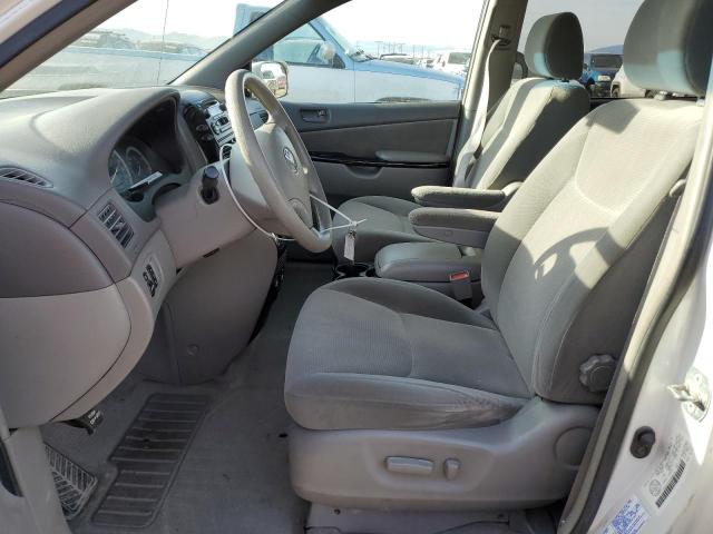 Photo 7 from auction – 2004 TOYOTA SIENNA LE with VIN 5TDBA23C54S000778