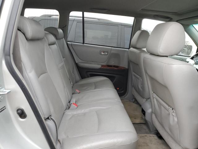 Photo 11 from auction – 2004 TOYOTA HIGHLANDER with VIN JTEEP21A040030797