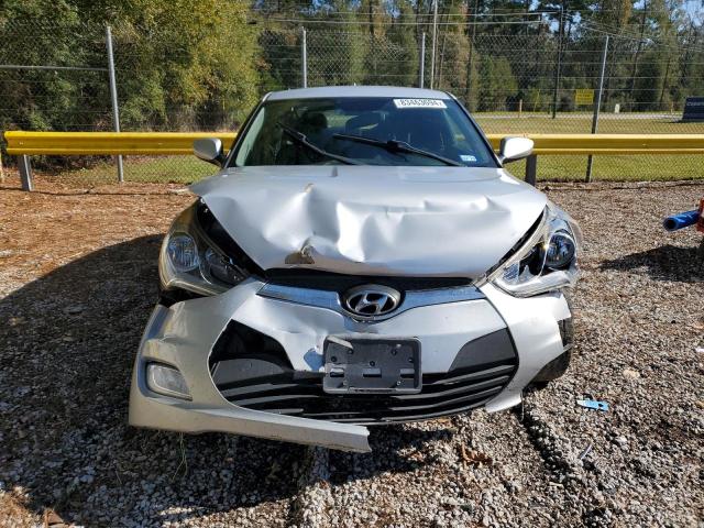 Photo 5 from auction – 2017 HYUNDAI VELOSTER with VIN KMHTC6AD2HU309333