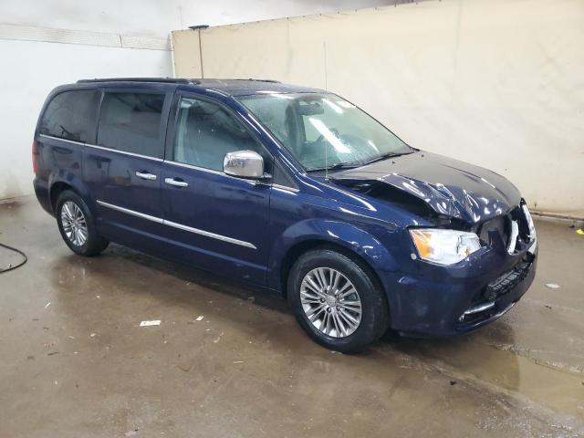 Photo 4 from auction – 2016 CHRYSLER TOWN & COU with VIN 2C4RC1CGXGR190905