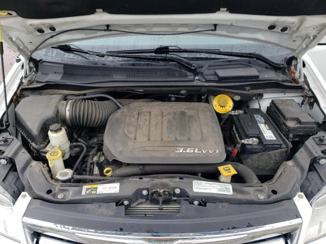 Photo 12 from auction – 2016 CHRYSLER TOWN & COU with VIN 2C4RC1BG2GR133096