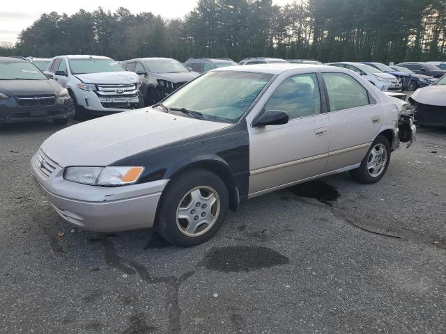 TOYOTA CAMRY CE 1998 with VIN 4T1BF28K6WU069846 - Photo from auction