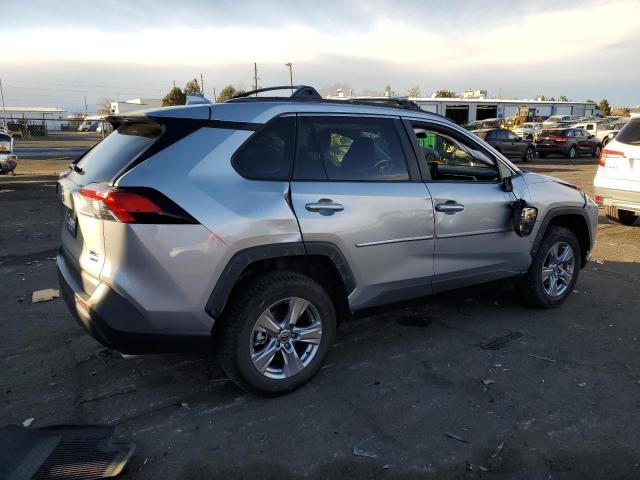 Photo 3 from auction – 2022 TOYOTA RAV4 XLE with VIN 2T3P1RFVXNC321681