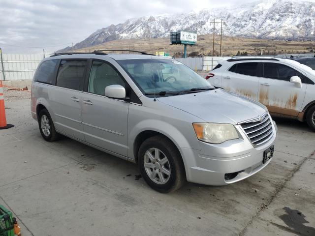 Photo 4 from auction – 2010 CHRYSLER TOWN & COU with VIN 2A4RR5D17AR214062