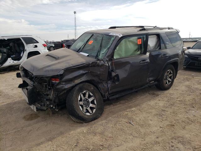 TOYOTA 4RUNNER SR 2019 with VIN JTEBU5JR9K5611654 - Photo from auction