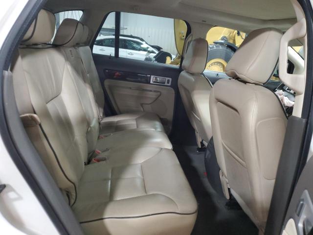 Photo 11 from auction – 2008 LINCOLN MKX with VIN 2LMDU88C88BJ04958