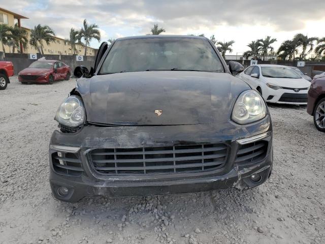 Photo 5 from auction – 2015 PORSCHE CAYENNE with VIN WP1AF2A22FLA36017