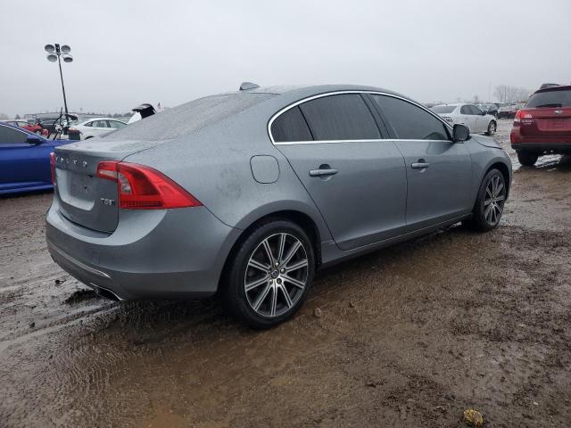 Photo 3 from auction – 2017 VOLVO S60 PLATIN with VIN LYV402TM5HB151572