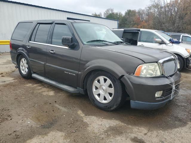Photo 4 from auction – 2005 LINCOLN NAVIGATOR with VIN 5LMFU27555LJ00668