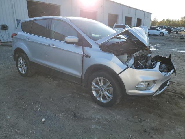 Photo 4 from auction – 2019 FORD ESCAPE SE with VIN 1FMCU9GD5KUB64382