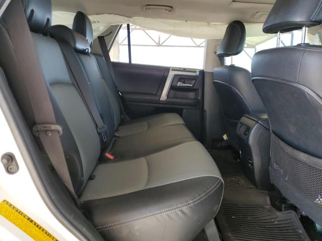 Photo 11 from auction – 2018 TOYOTA 4RUNNER SR with VIN JTEZU5JR6J5174161