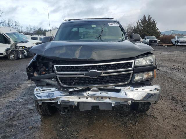 Photo 5 from auction – 2005 CHEVROLET SILVERADO with VIN 1GCHK33G55F881368