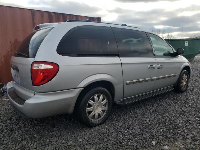 Photo 3 from auction – 2006 CHRYSLER TOWN & COU with VIN 2A4GP54LX6R915538