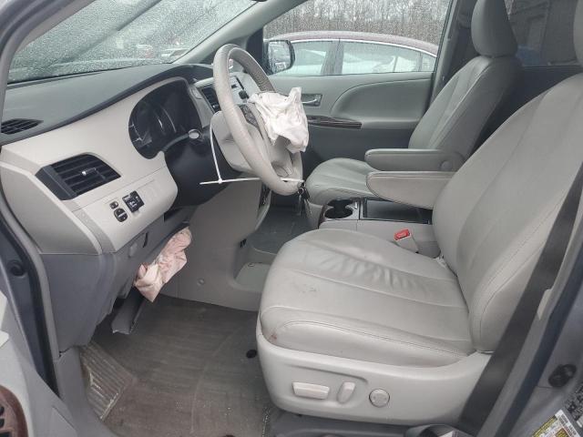 Photo 7 from auction – 2013 TOYOTA SIENNA XLE with VIN 5TDYK3DC9DS371177