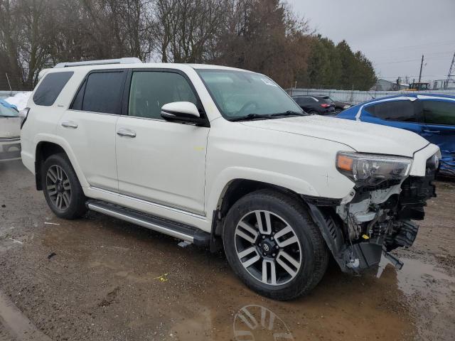 Photo 4 from auction – 2018 TOYOTA 4RUNNER SR with VIN JTEBU5JR9J5498853