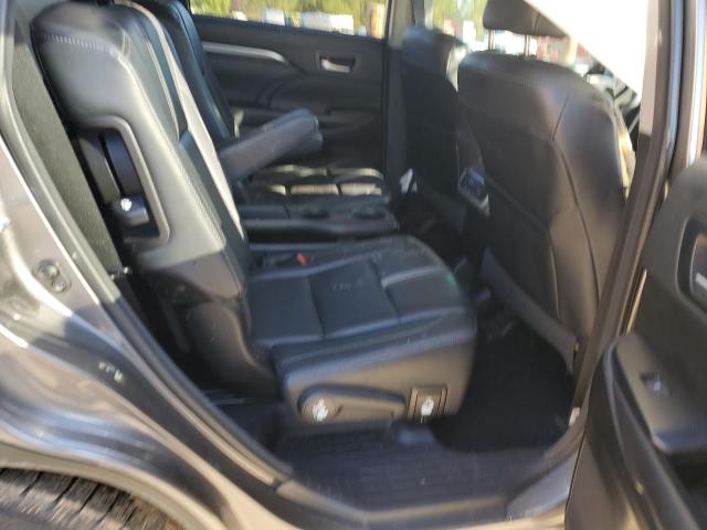 Photo 10 from auction – 2018 TOYOTA HIGHLANDER with VIN 5TDJZRFHXJS850390