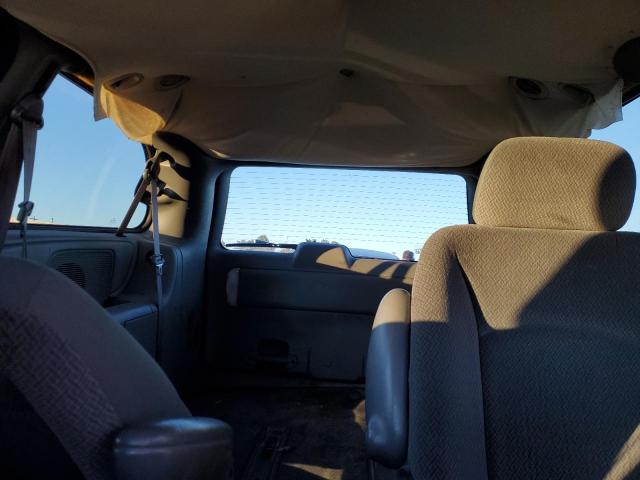 Photo 10 from auction – 2004 CHRYSLER TOWN & COU with VIN 2C4GP44RX4R600269
