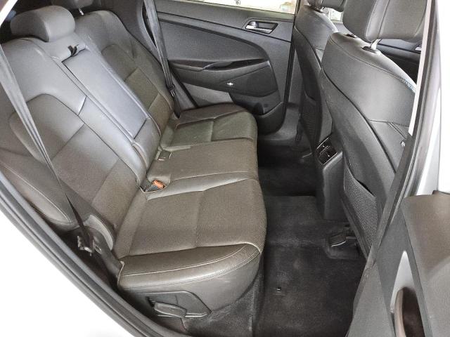 Photo 10 from auction – 2017 HYUNDAI TUCSON LIM with VIN KM8J33A42HU534857