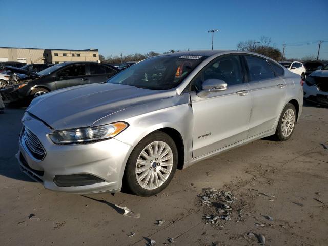 FORD FUSION SE 2016 with VIN 3FA6P0LU3GR310812 - Photo from auction