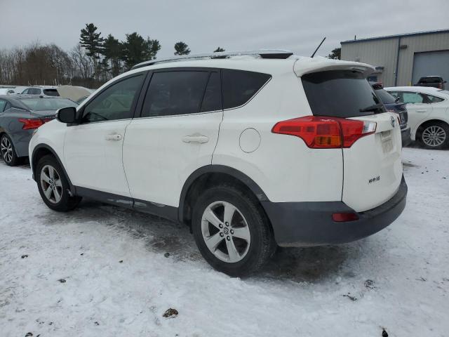 Photo 2 from auction – 2015 TOYOTA RAV4 XLE with VIN JTMRFREVXFD130321