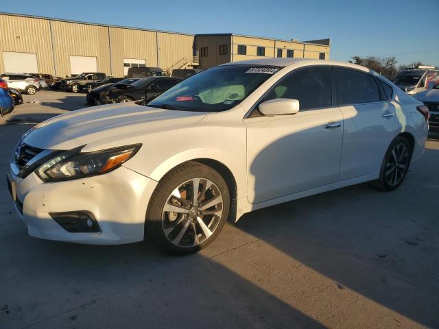 NISSAN ALTIMA 2.5 2017 with VIN 1N4AL3AP2HN322913 - Photo from auction