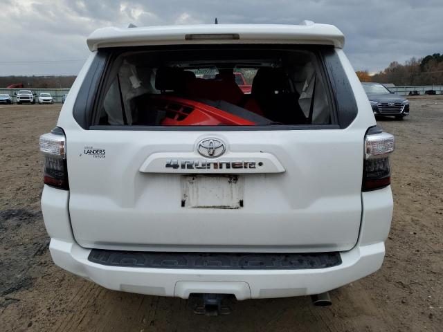 Photo 6 from auction – 2018 TOYOTA 4RUNNER SR with VIN JTEZU5JR3J5189121