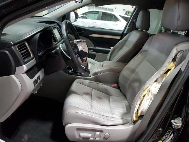 Photo 7 from auction – 2016 TOYOTA HIGHLANDER with VIN 5TDBKRFH2GS285165