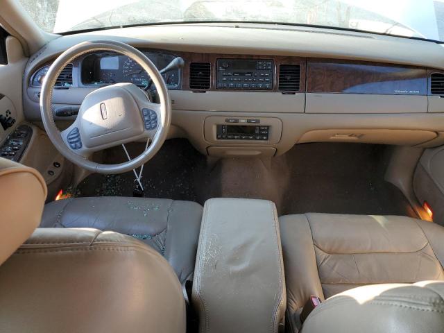 Photo 8 from auction – 2000 LINCOLN TOWN CAR with VIN 1LNHM82W9YY837636