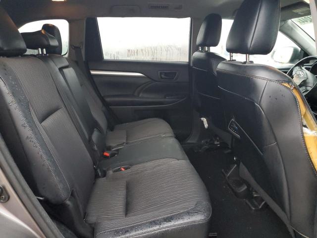 Photo 10 from auction – 2018 TOYOTA HIGHLANDER with VIN 5TDBZRFH4JS885141